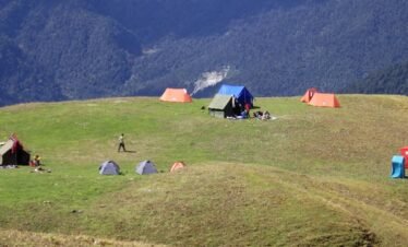 Dayara Bugyal Trek